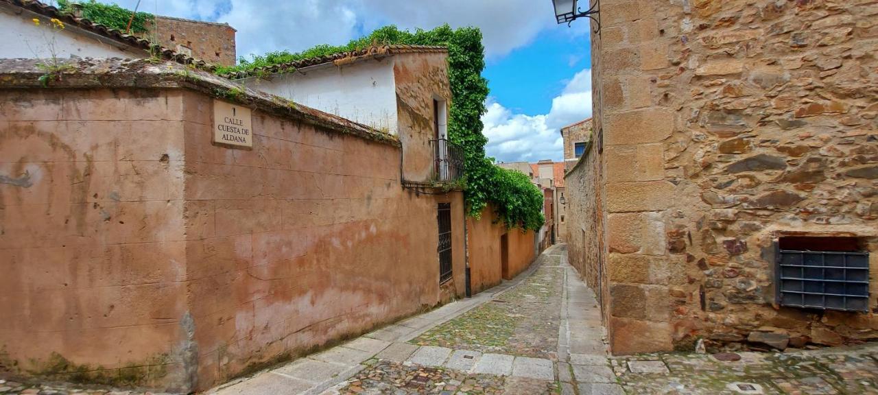 Casa Leyendas De Caceres - En Plena Zona Monumental Экстерьер фото